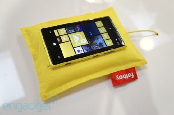 包括Lumia 920在内的多款诺基亚手机支持无线充电 包括Lumia 920在内的多款诺基亚手机支持无线充电